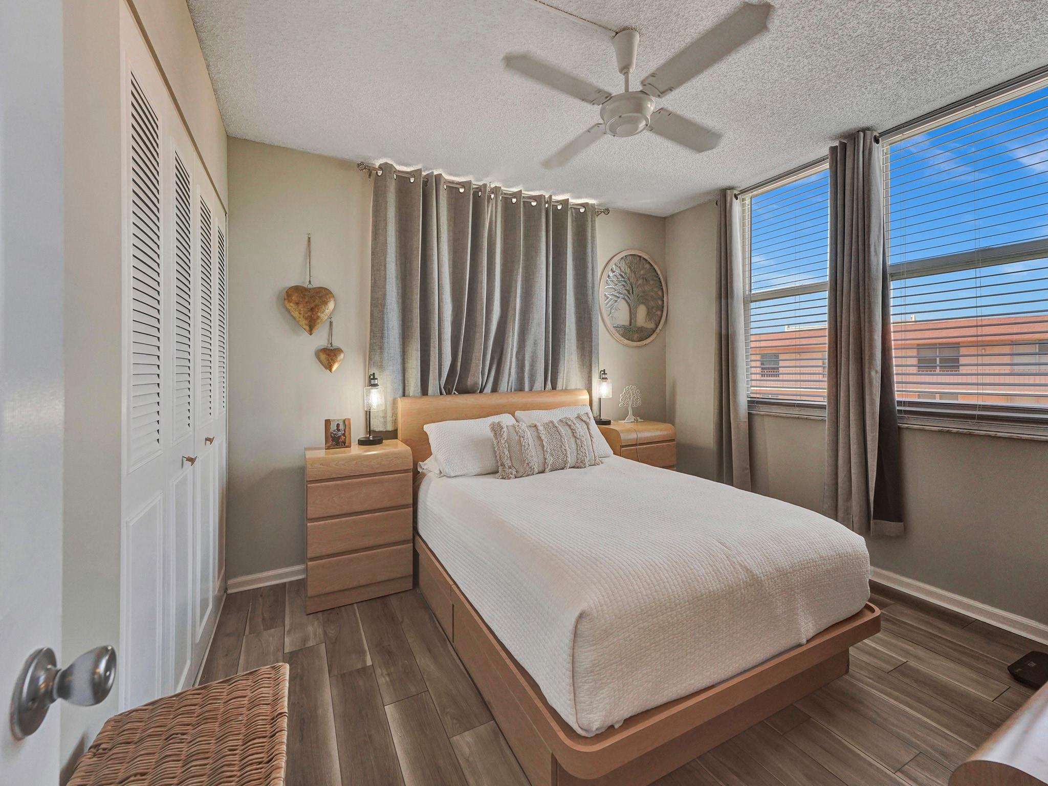 VILLAGES OF ORIOLE BONAIR - Residential