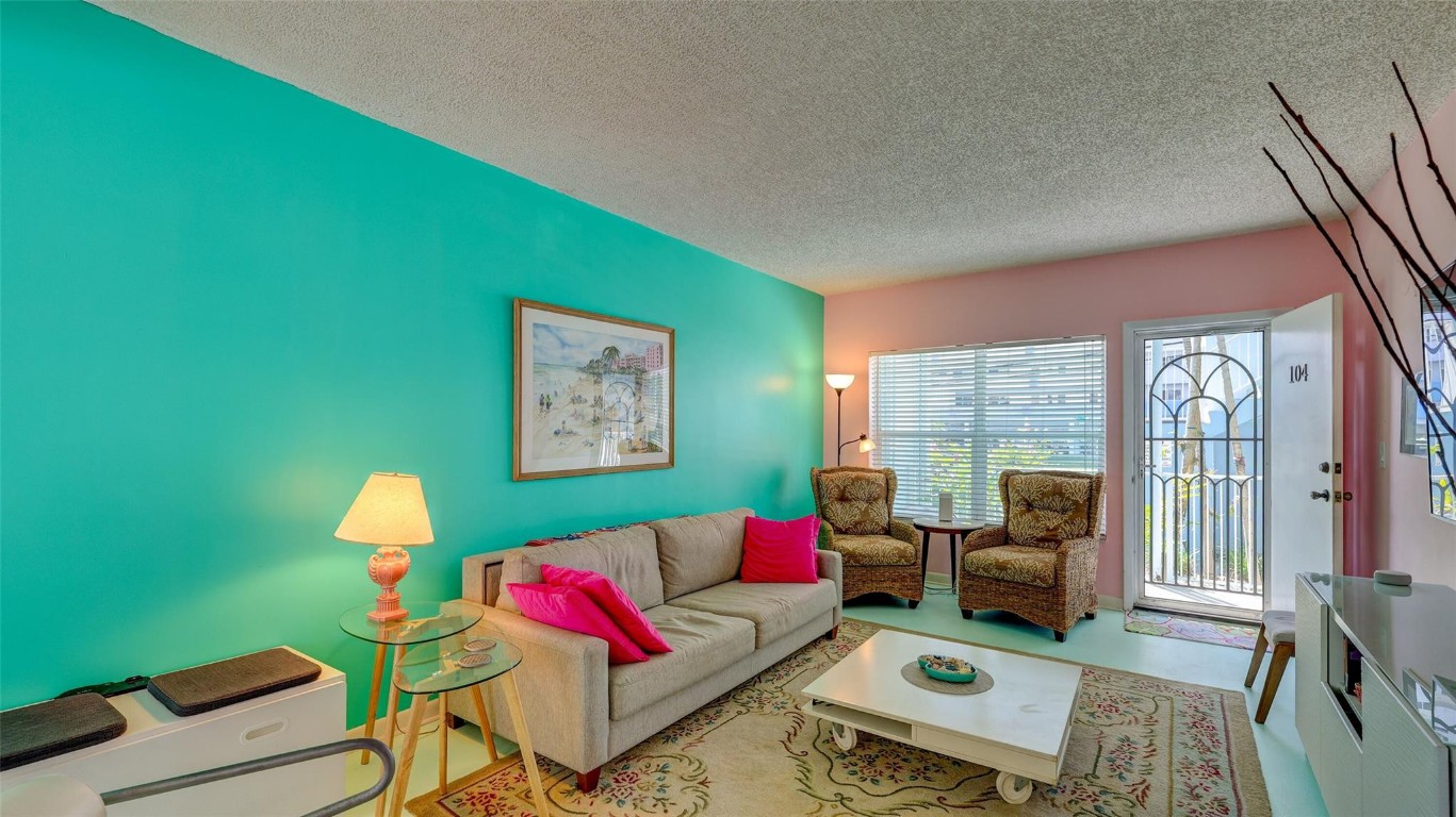 WINDWOOD SEAS - Residential