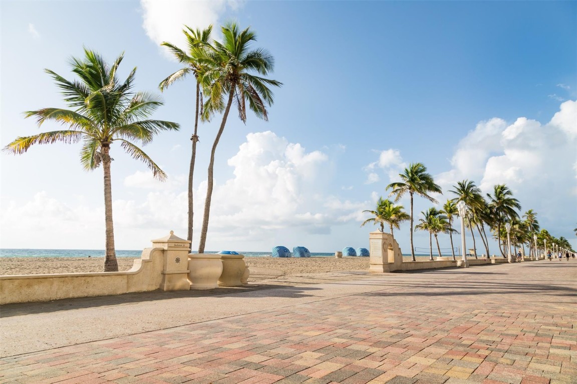 WINDWOOD SEAS - Residential