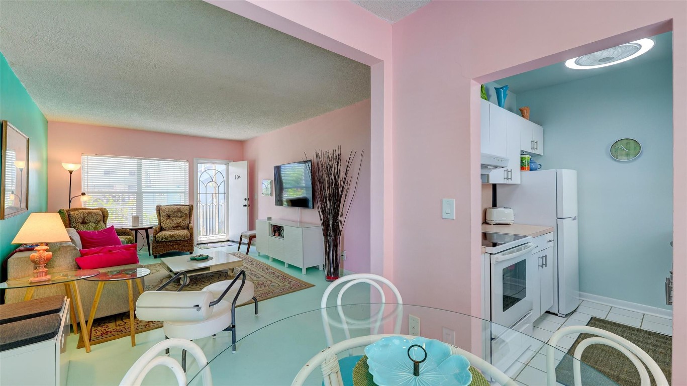 WINDWOOD SEAS - Residential