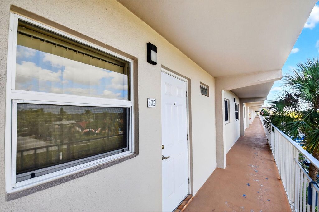 Photo of 230 NE 26th Avenue #302, Boynton Beach, FL 33435 (MLS # B26035411)