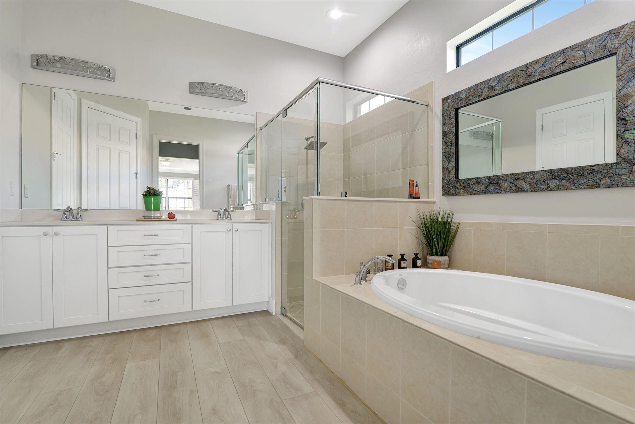 CASTELLINA - Residential Lease