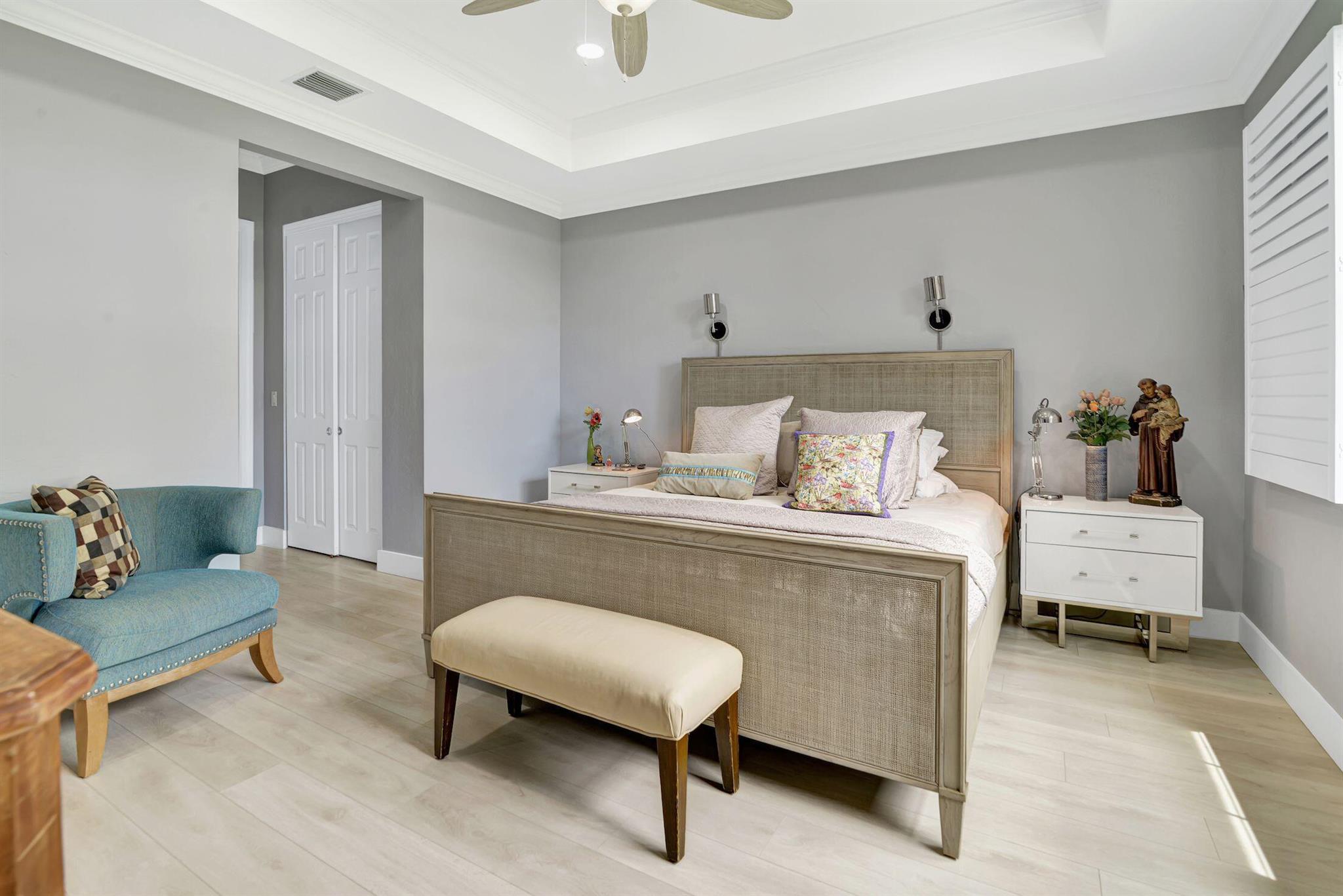 CASTELLINA - Residential Lease