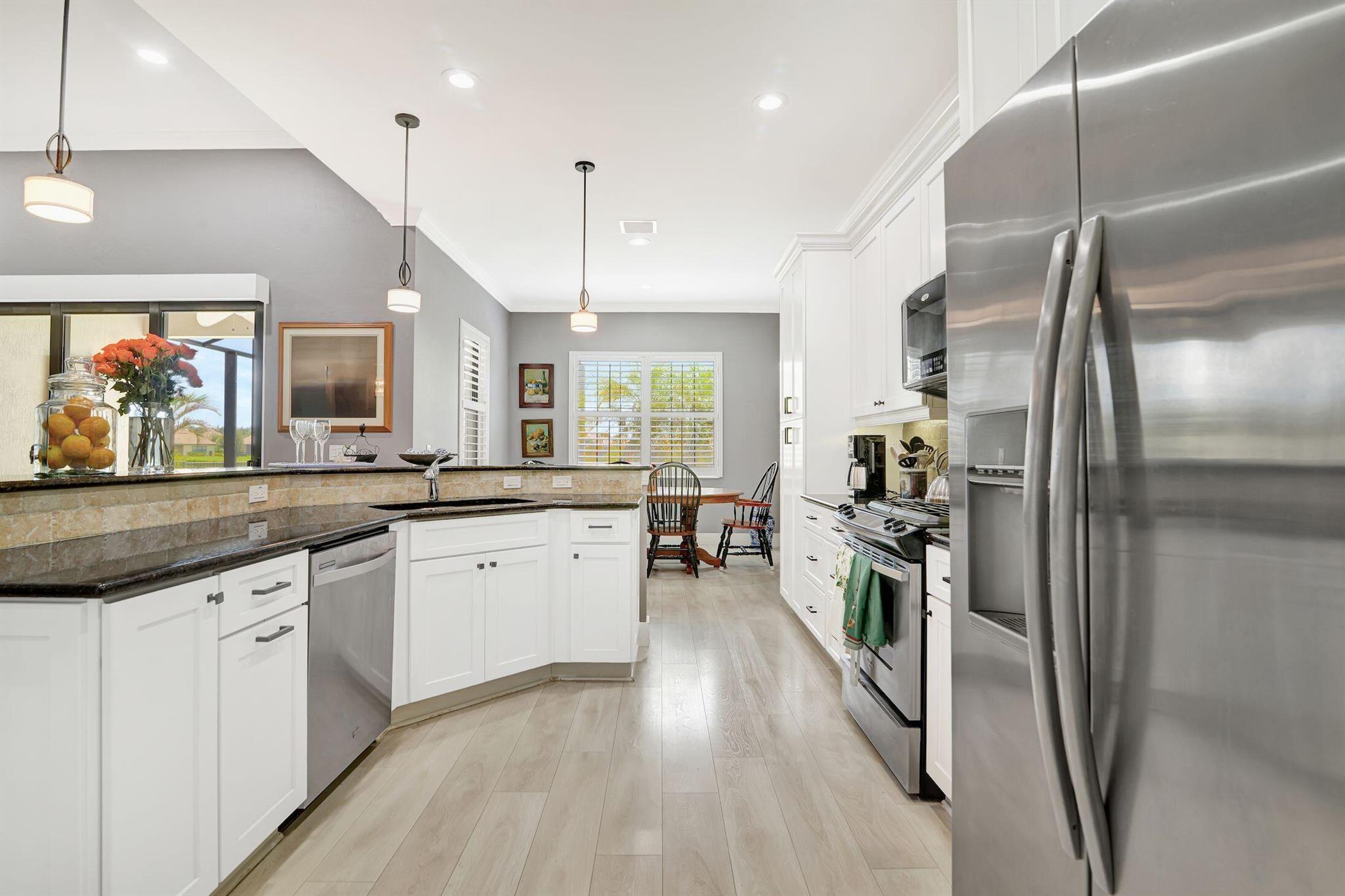 CASTELLINA - Residential Lease