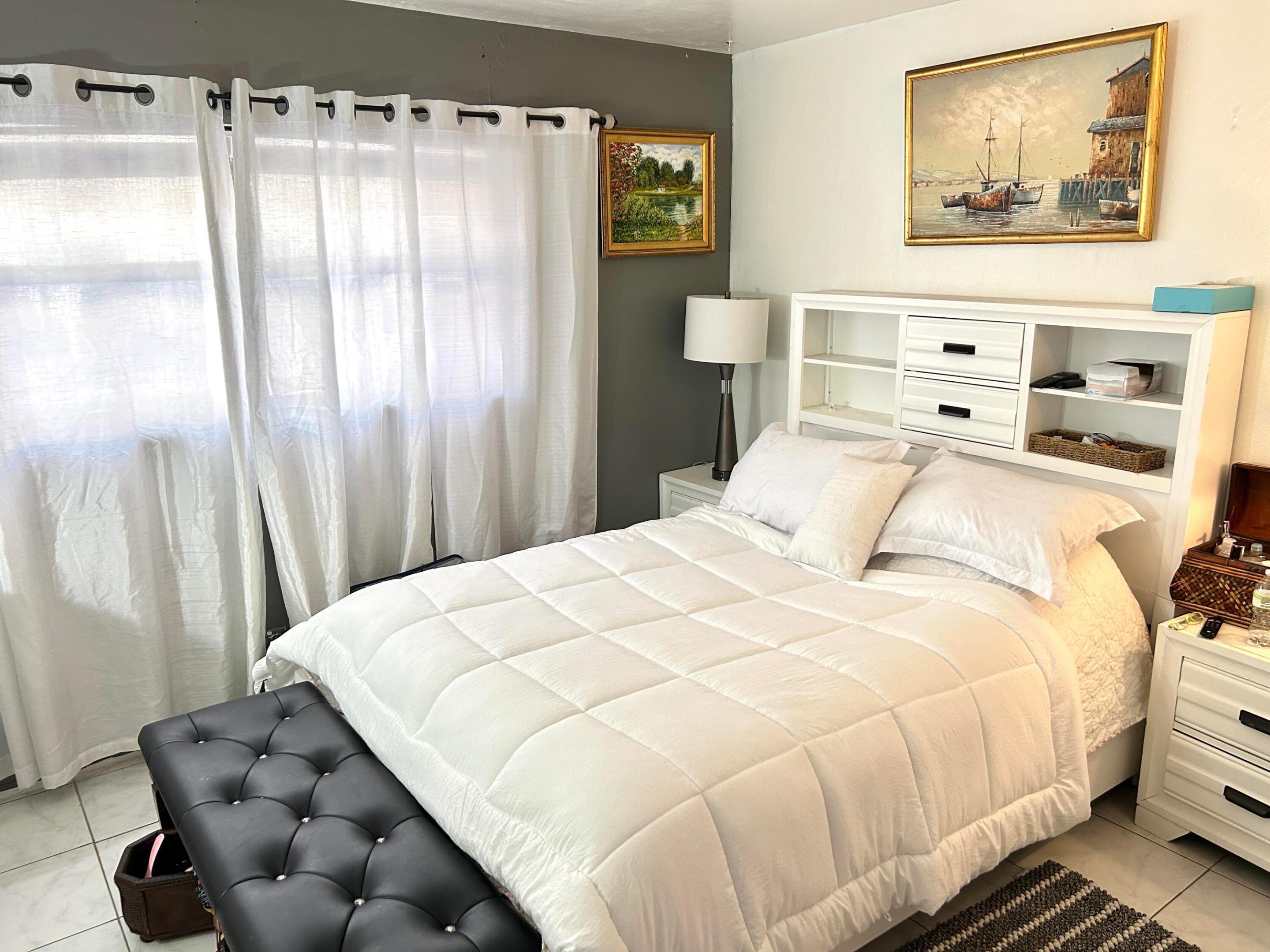 CRESCENT 515 ASSOC INC CONDO - Residential