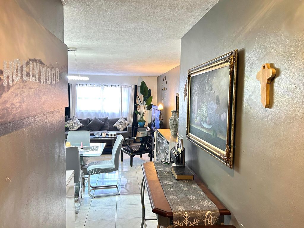 Photo of 515 S Crescent Drive #107, Hollywood, FL 33021 (MLS # B26004498)
