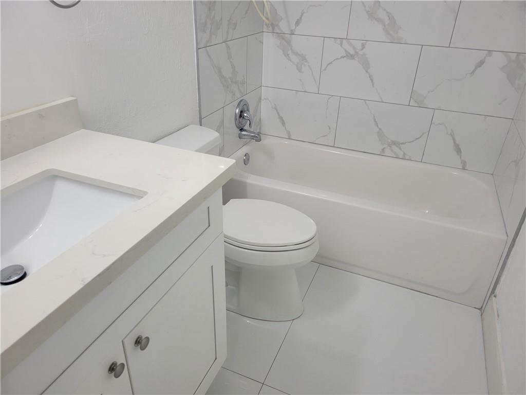 Deerfield Pines condo - Residential
