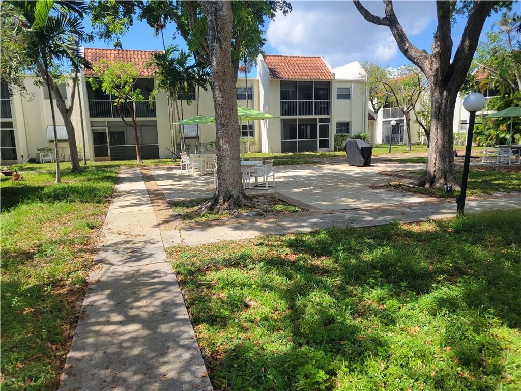 Deerfield Pines condo - Residential