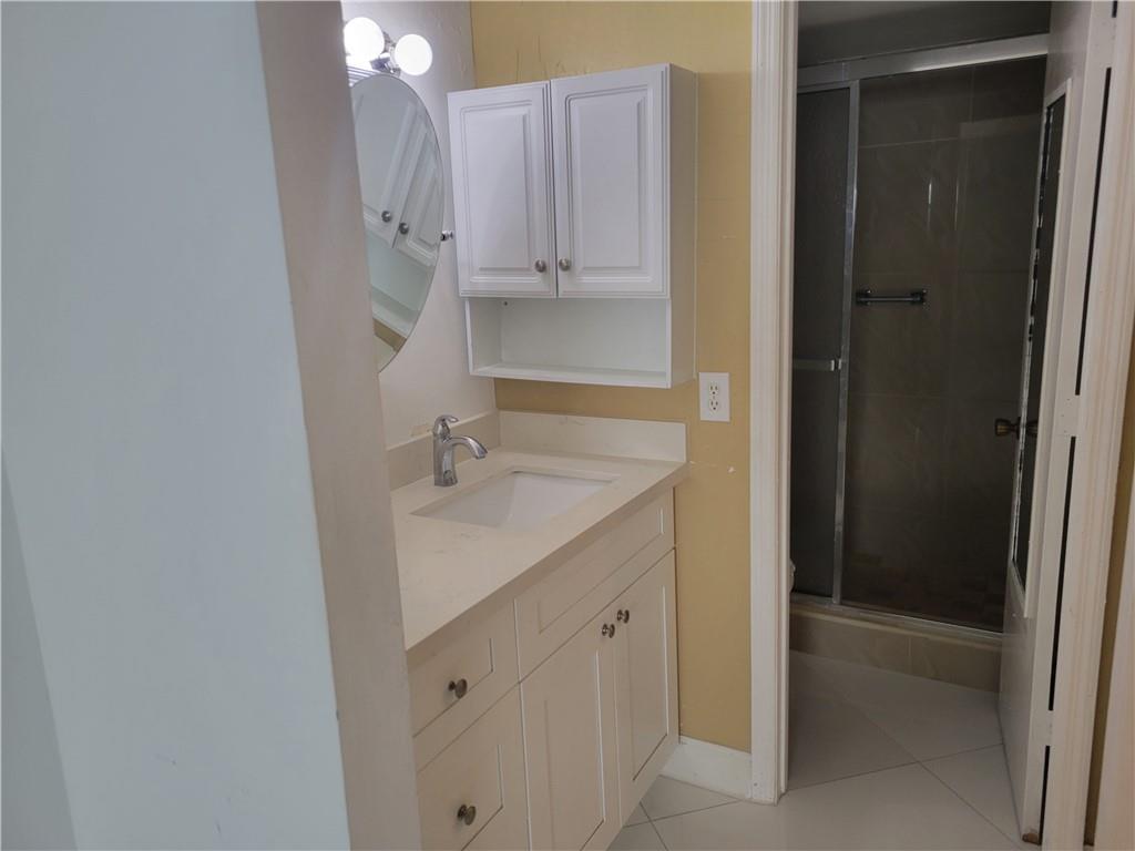 Deerfield Pines condo - Residential