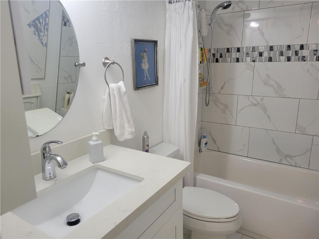 Deerfield Pines condo - Residential