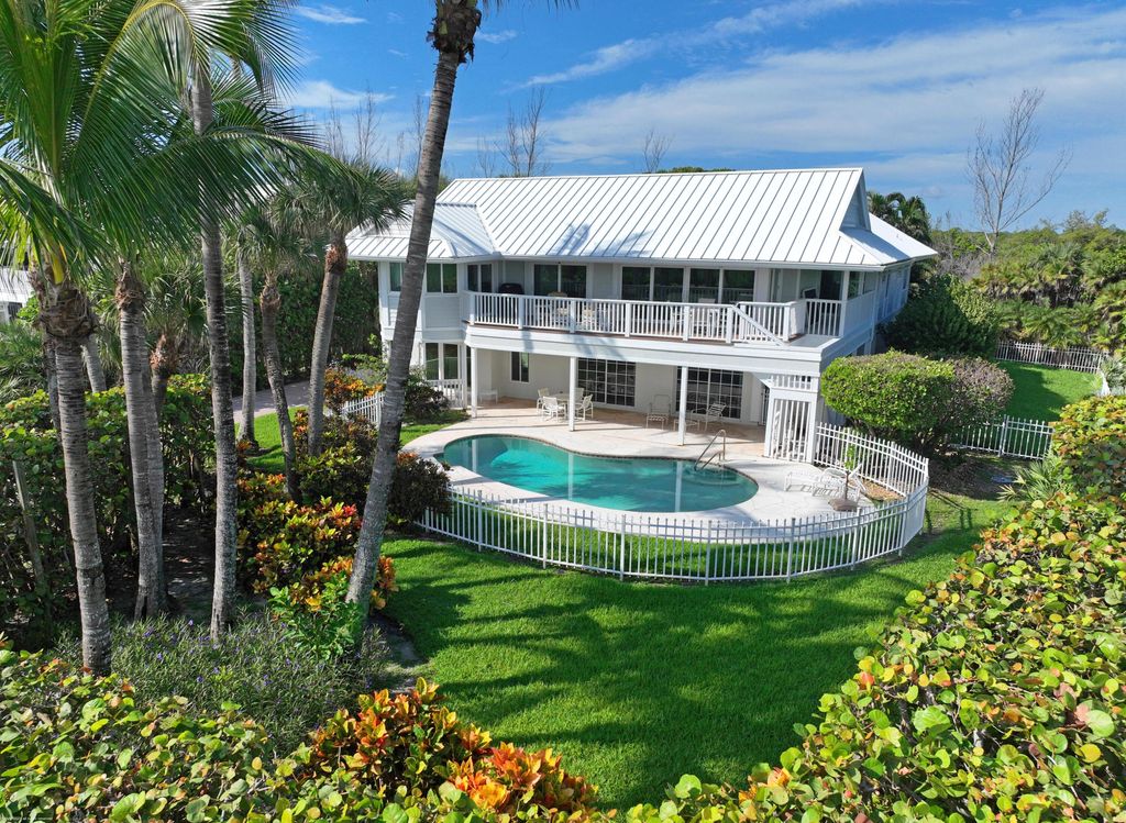 Photo of 162 N Beach Road, Jupiter Island, FL 33455 (MLS # R11033155)
