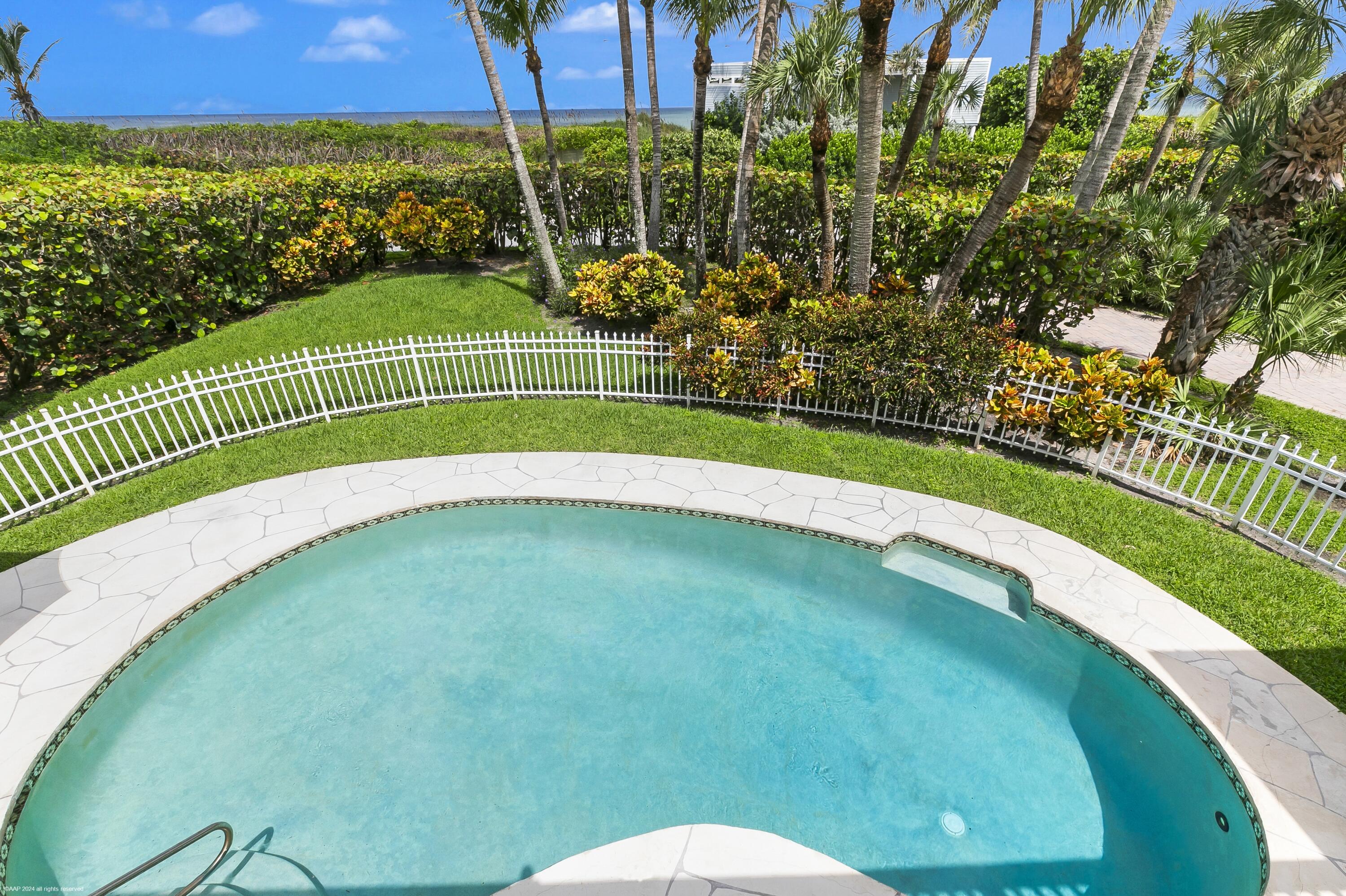 JUPITER ISLAND - Residential