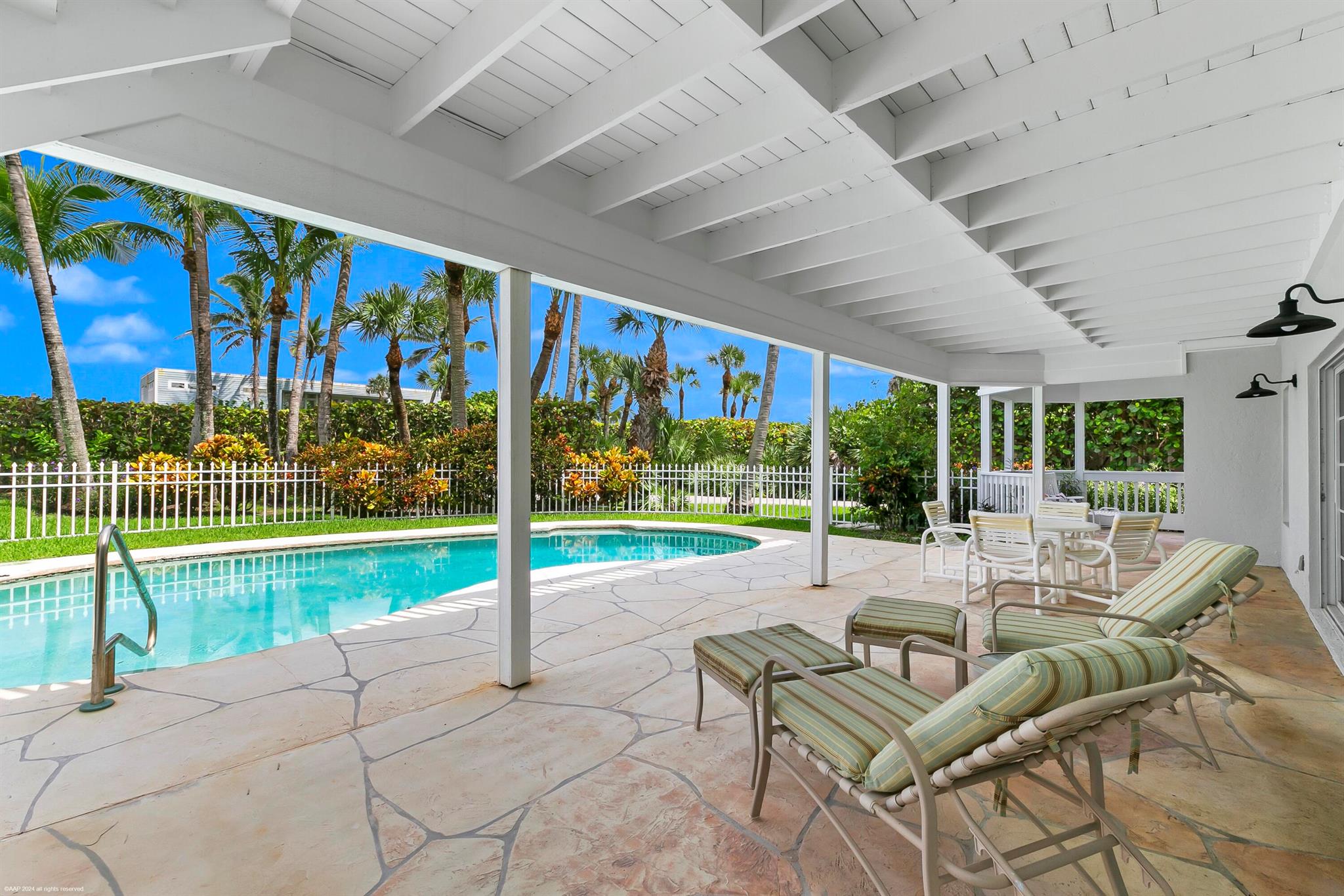 JUPITER ISLAND - Residential