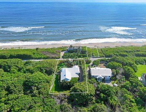 A home in Jupiter Island