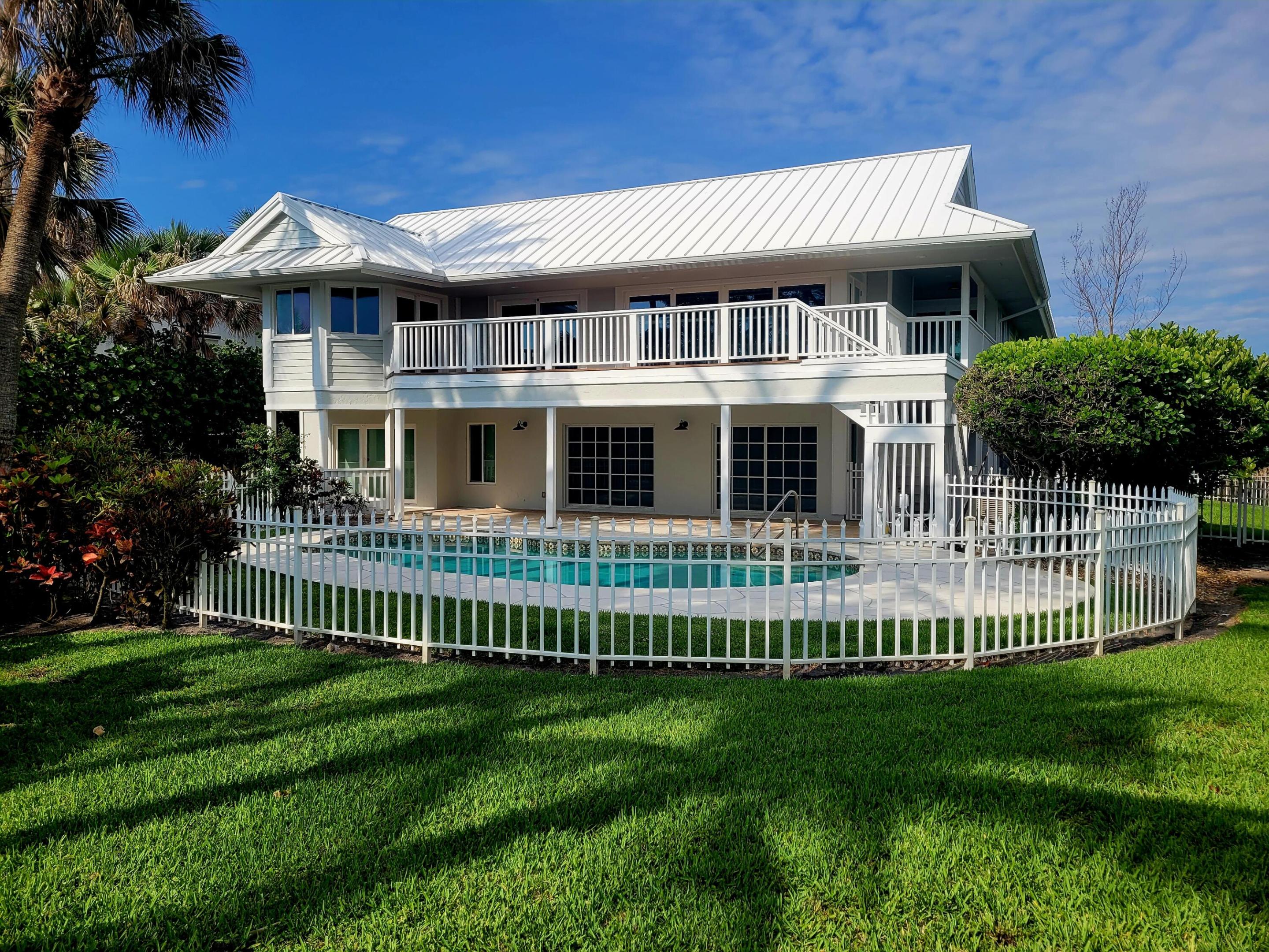 JUPITER ISLAND - Residential