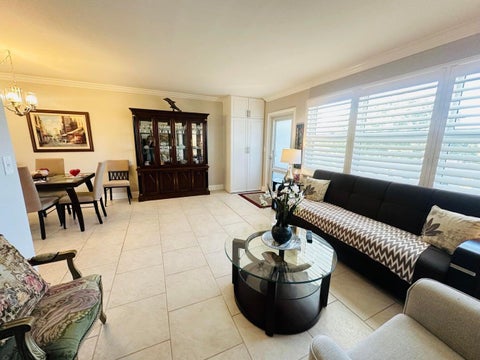 Tiny photo for 310 GRANTHAM A, Deerfield Beach, FL 33442 (MLS # B26081419)