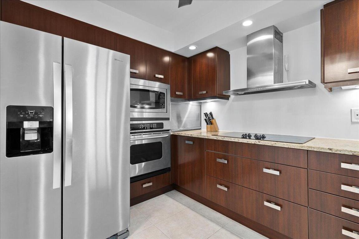 2800 N Ocean Drive B-24d