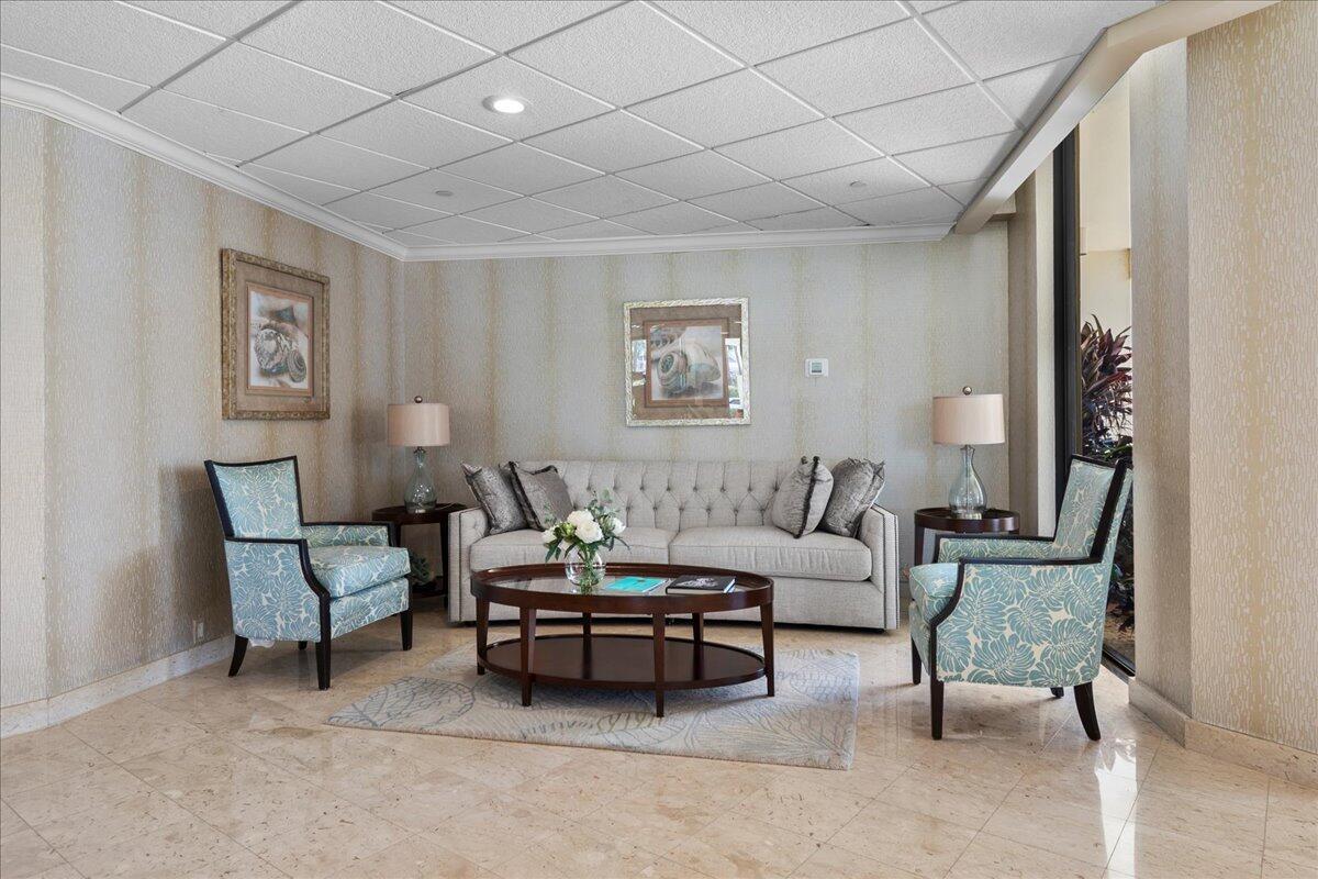 PHOENIX TOWERS CONDO - Residential