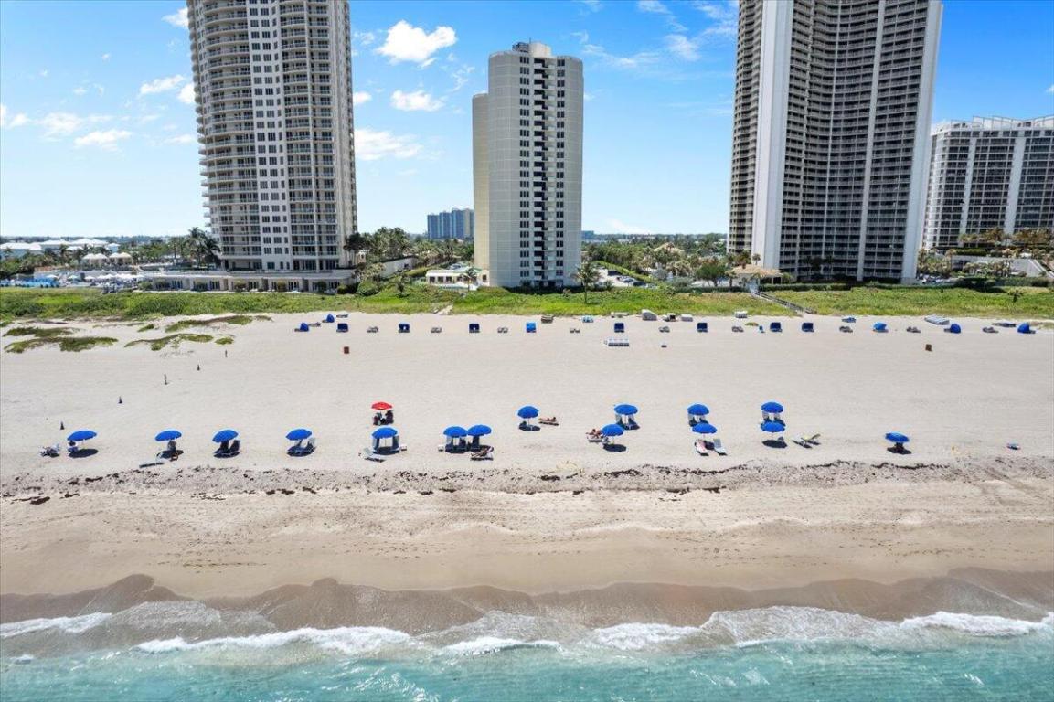 PHOENIX TOWERS CONDO - Residential