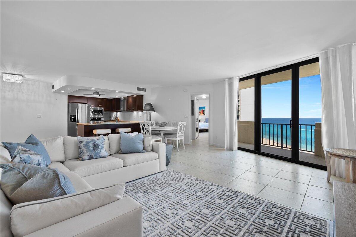 PHOENIX TOWERS CONDO - Residential