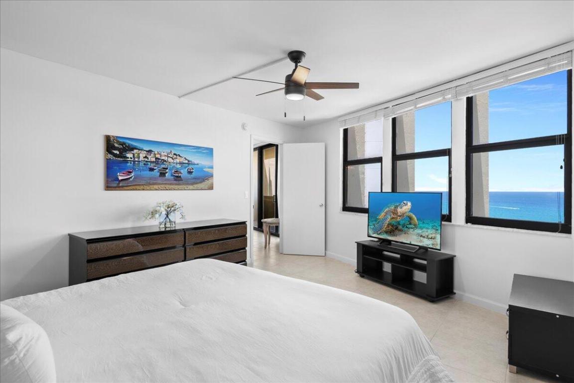 PHOENIX TOWERS CONDO - Residential