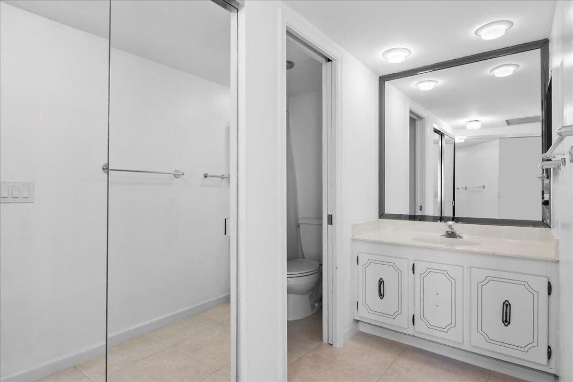 PHOENIX TOWERS CONDO - Residential