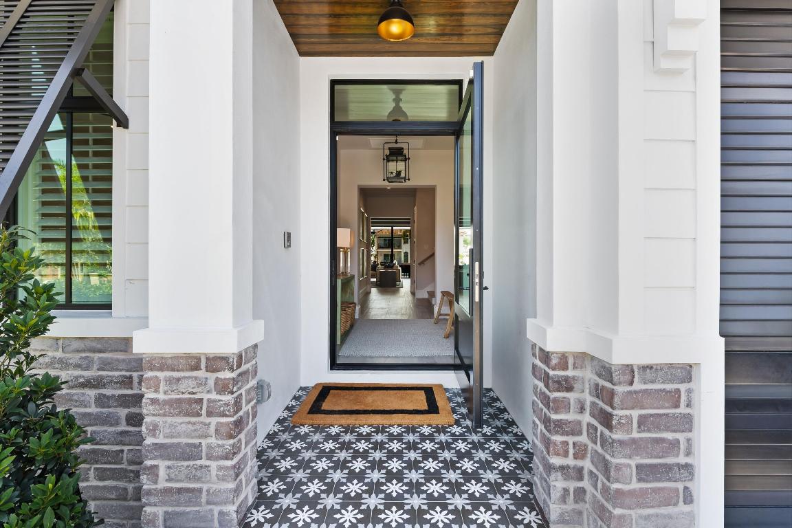 Las Olas Isles - Residential