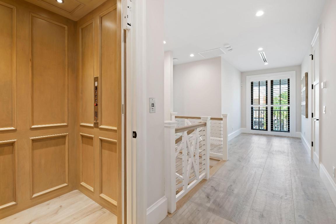 Las Olas Isles - Residential