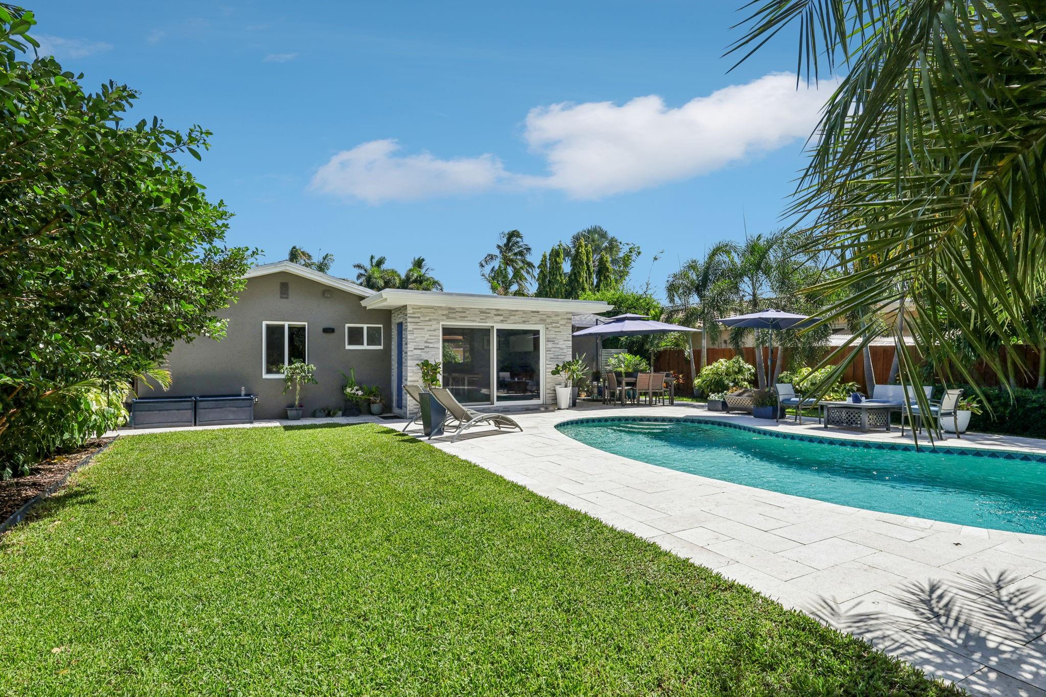 View Oakland Park, FL 33334 house