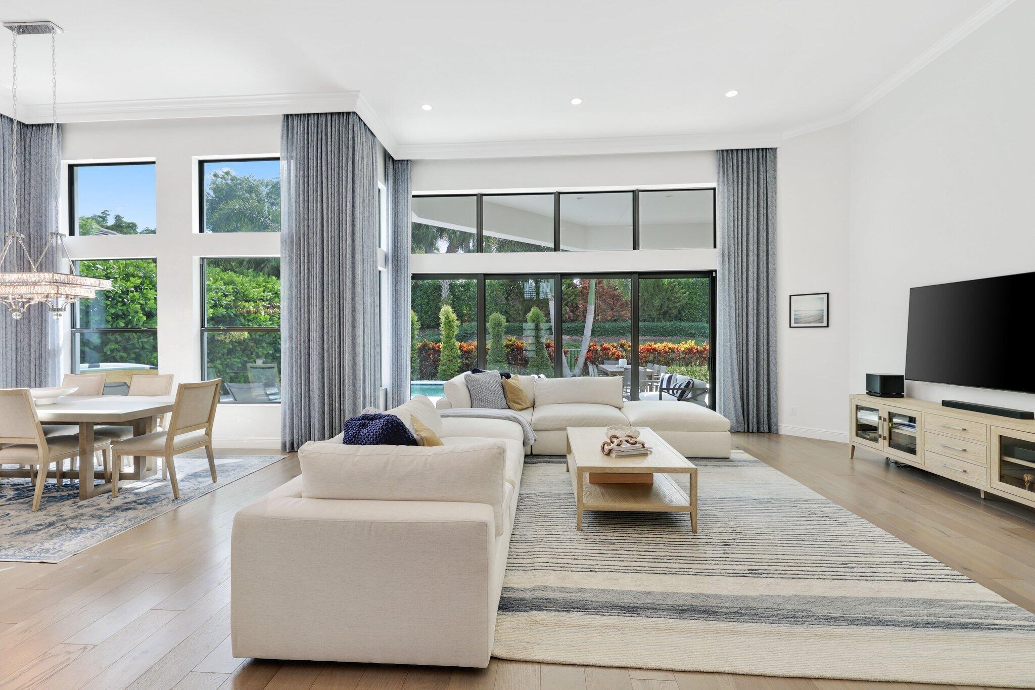 ROYAL PALM POLO - Residential