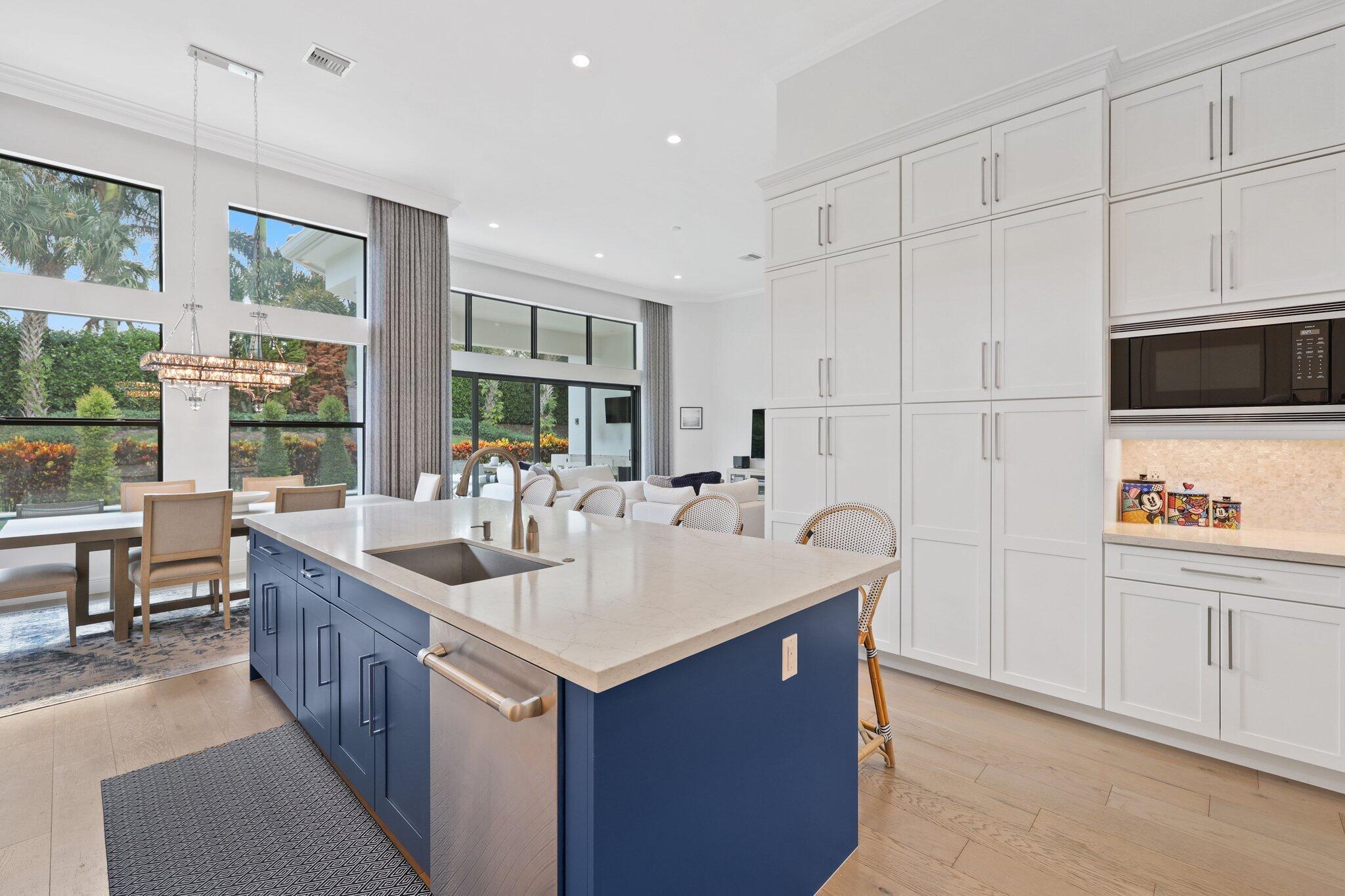 ROYAL PALM POLO - Residential