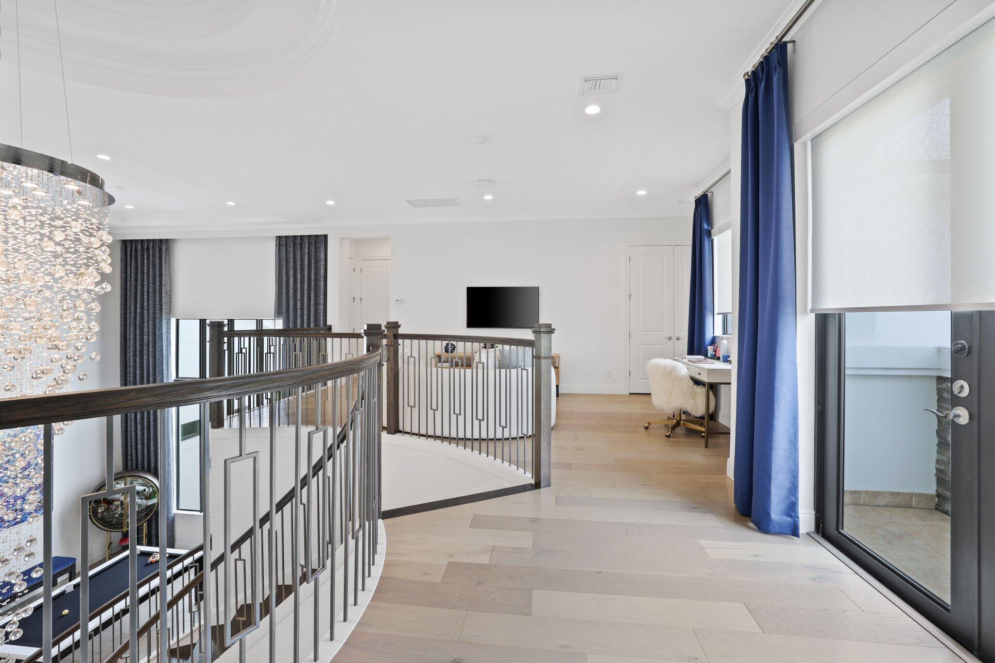 ROYAL PALM POLO - Residential