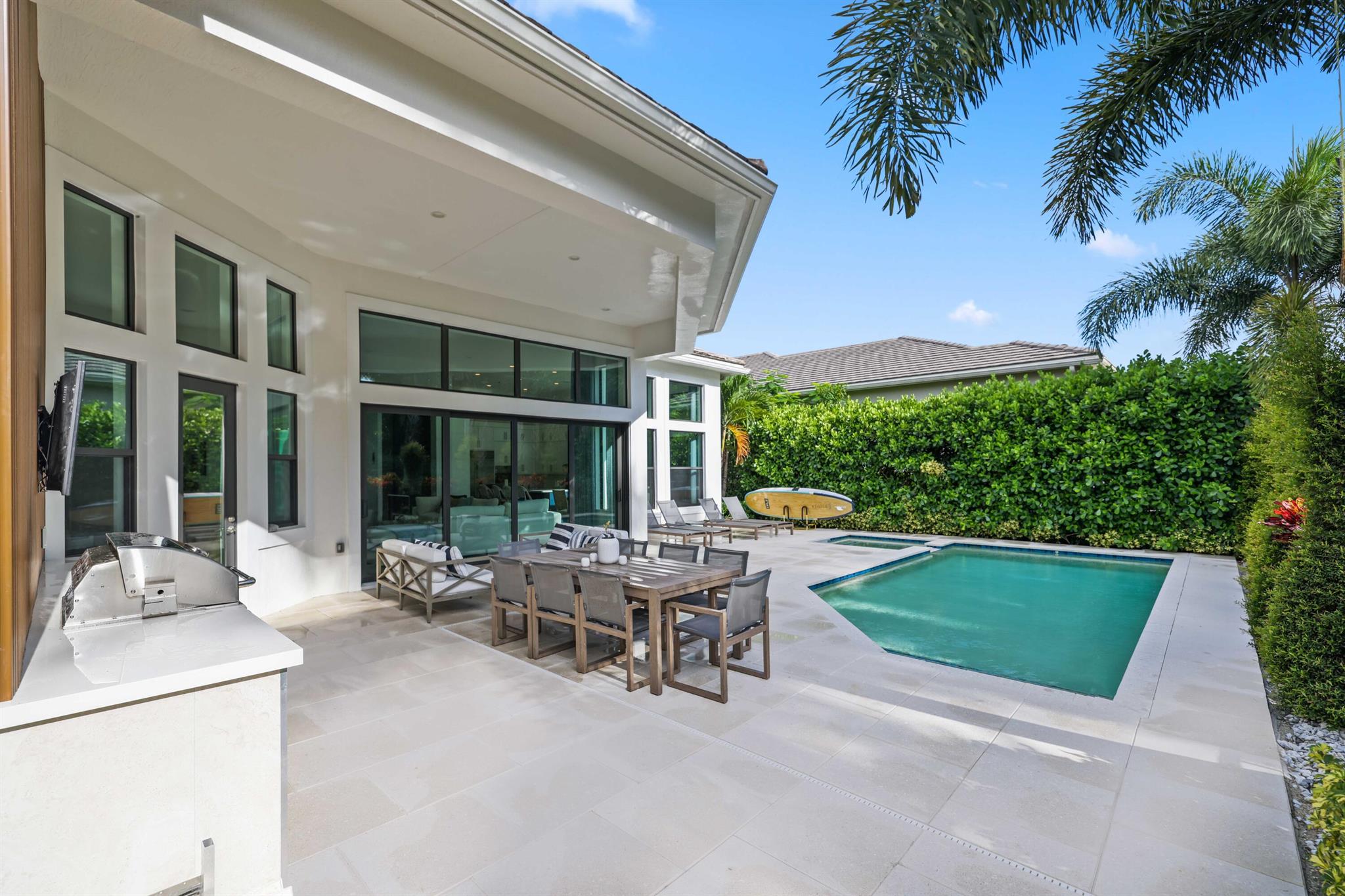 ROYAL PALM POLO - Residential