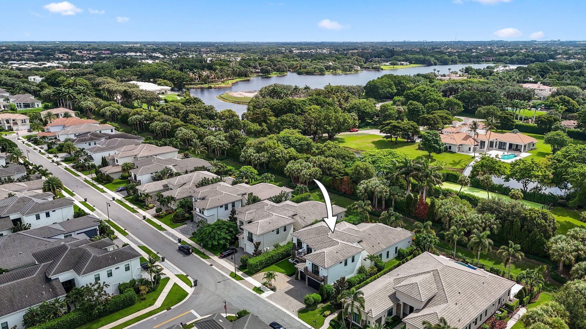 ROYAL PALM POLO - Residential
