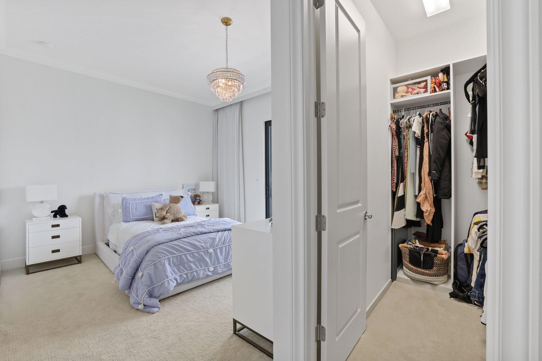 ROYAL PALM POLO - Residential