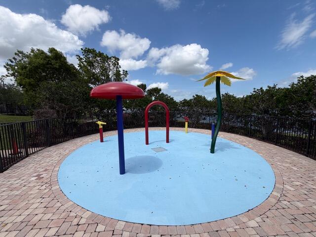VIZCAYA FALLS PLAT 3 - Residential