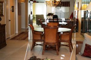 PALM GREENS - Residential