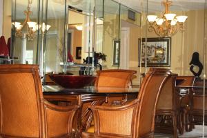 PALM GREENS - Residential