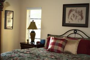 PALM GREENS - Residential