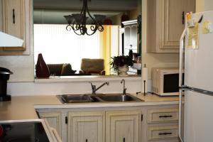 PALM GREENS - Residential