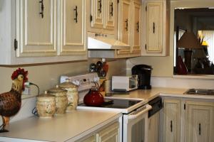 PALM GREENS - Residential