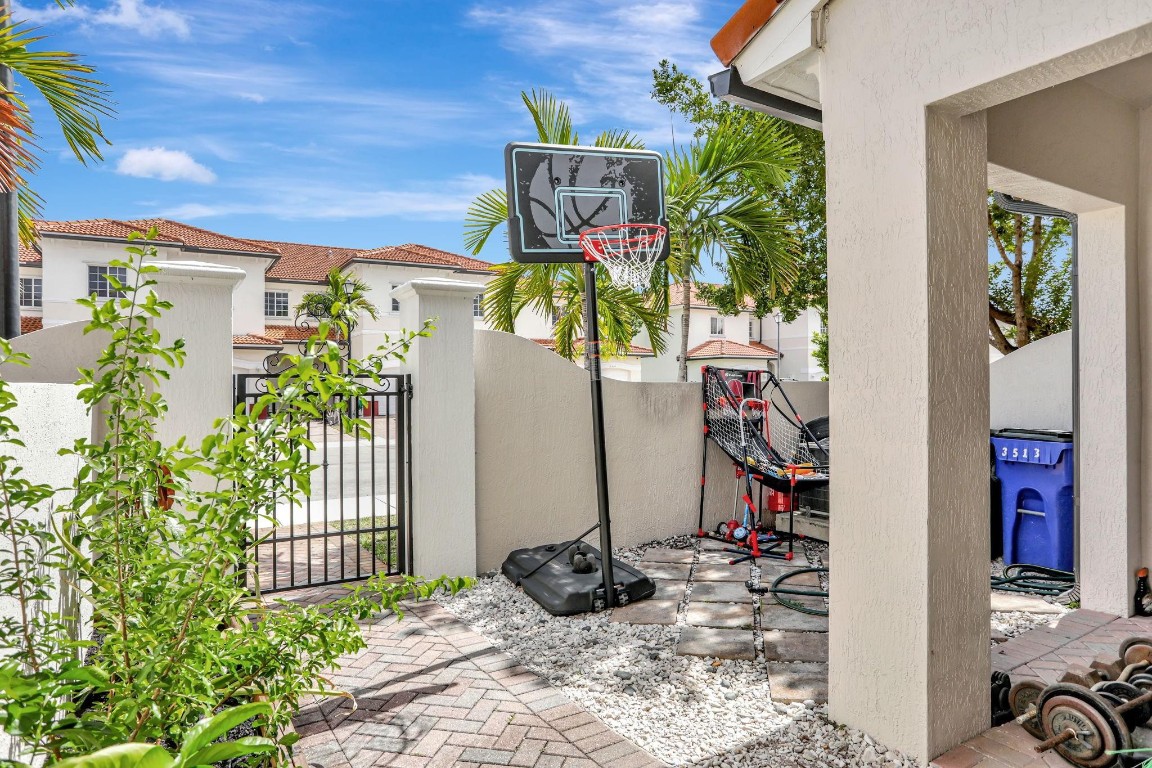 Bella Vista - Residential