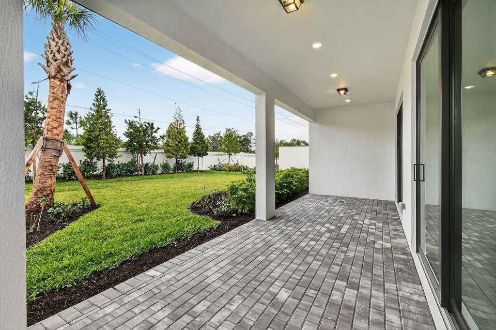 Photo of 13814 Dalrada Avenue #Coral 68, Palm Beach Gardens, FL 33418 (MLS # R11145104)