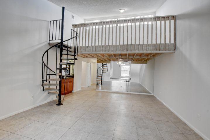 TRAILS AT ROYAL PALM BEACH CONDO - Residential