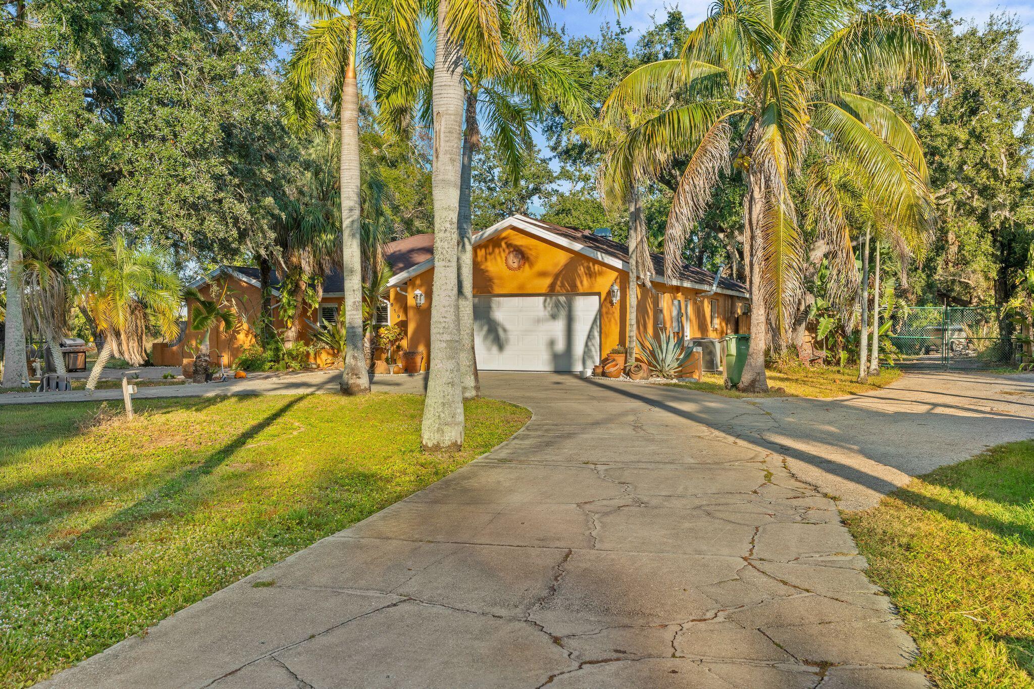 4200; TROPCL SHRS,27TH ST - Residential