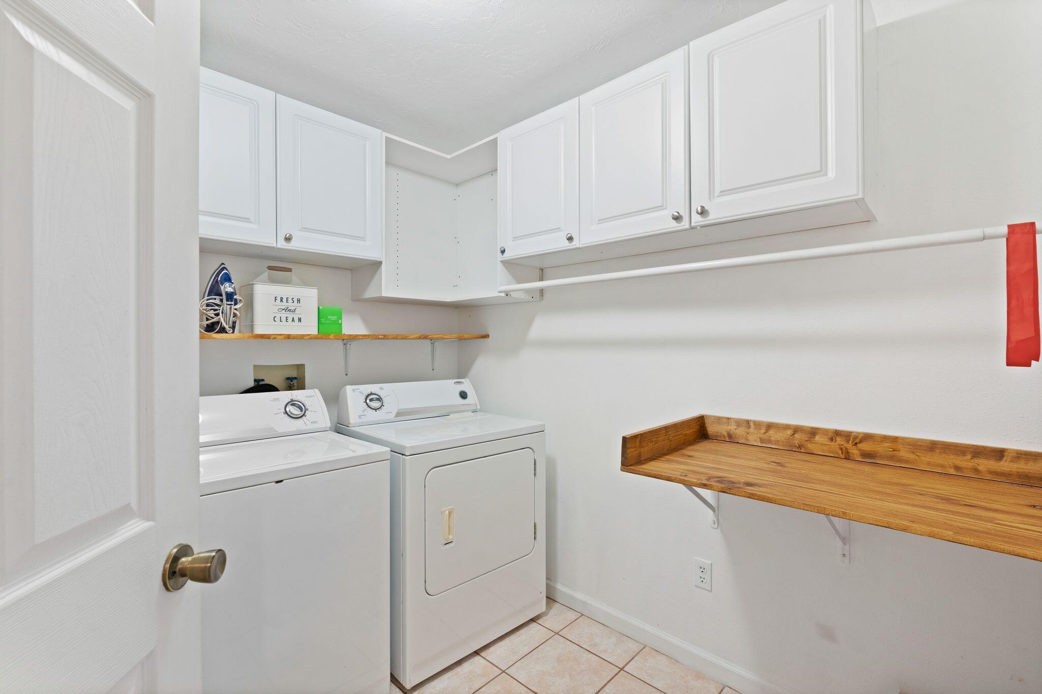 4200; TROPCL SHRS,27TH ST - Residential