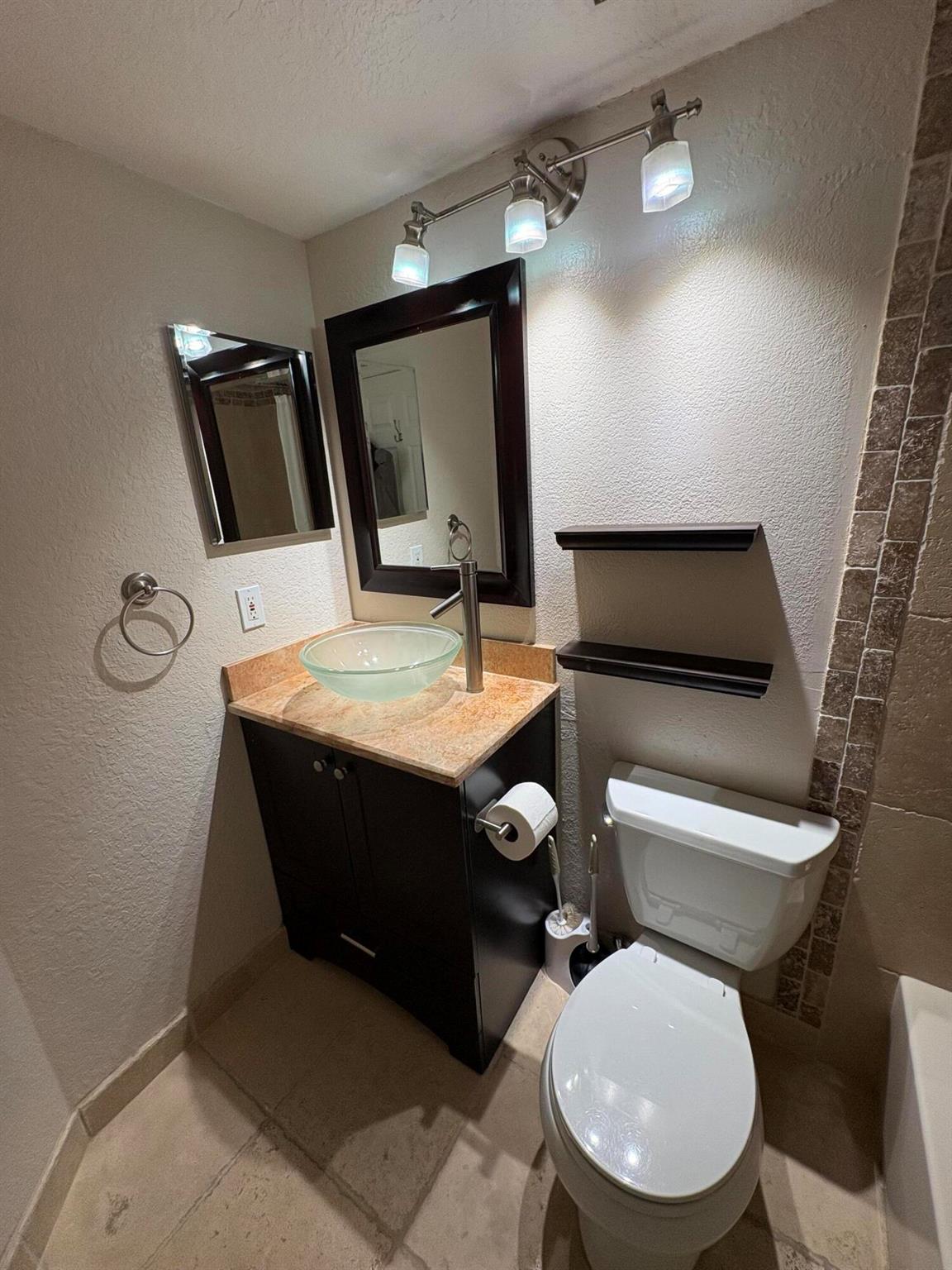 BEACON PLACE CONDO - Residential Lease