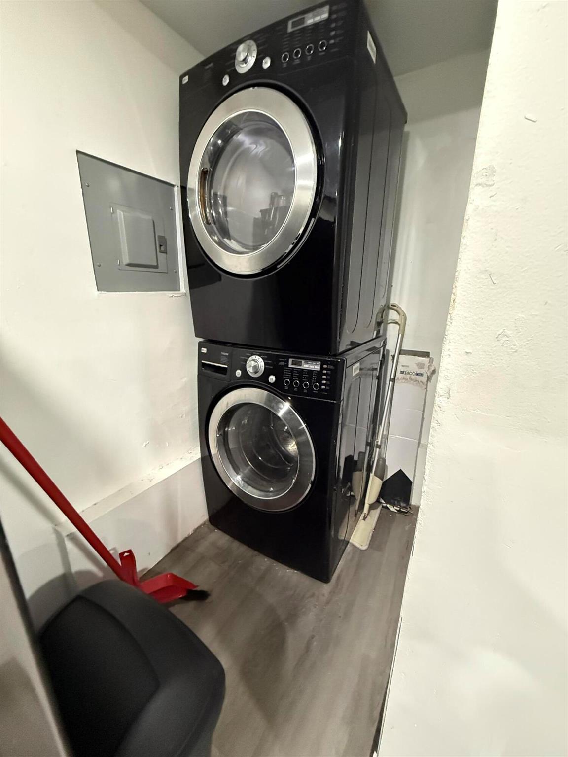 RAILWAY SHOPS ADDN 2ND AM - Residential Lease