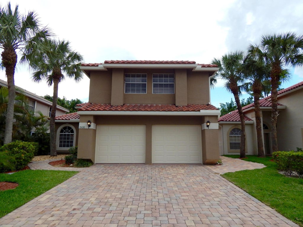 Photo of 10430 BUENA VENTURA Drive, Boca Raton, FL 33498 (MLS # B26077618)