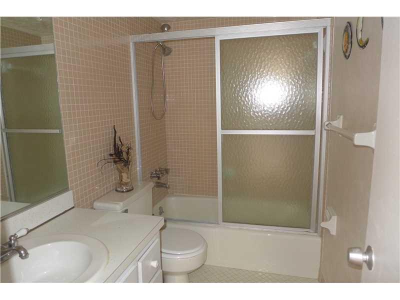 RIVER HOUSE TERRACE CONDO - Residential Lease